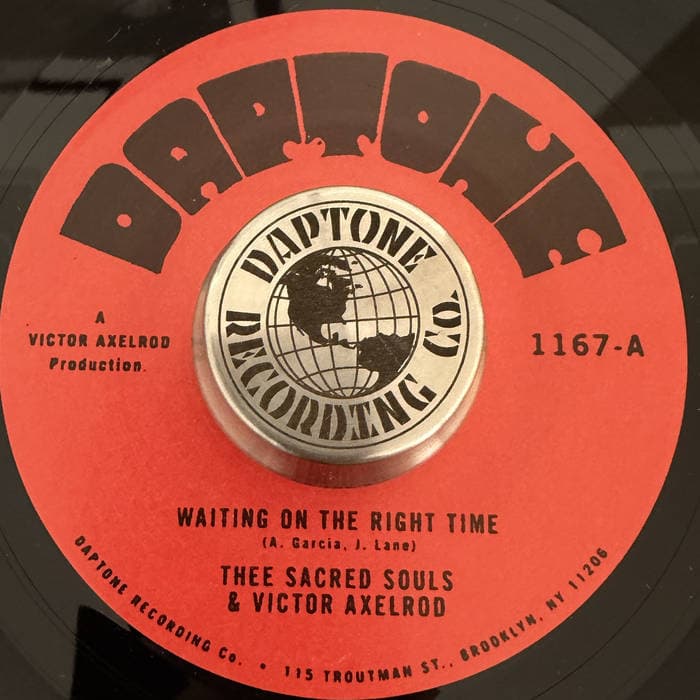 Waiting on the Right Time – Waiting on the Right Time 45 Thee Sacred Souls & Victor Axelrod